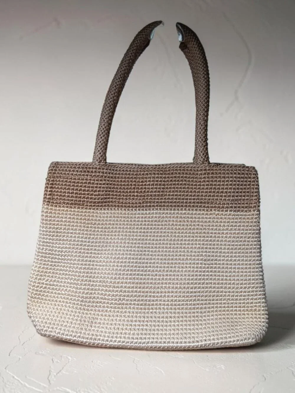 Classic The Sak Crochet Tote 2-Tone Neutral Tan Woven Purse Magnetic Snap w/ Fob